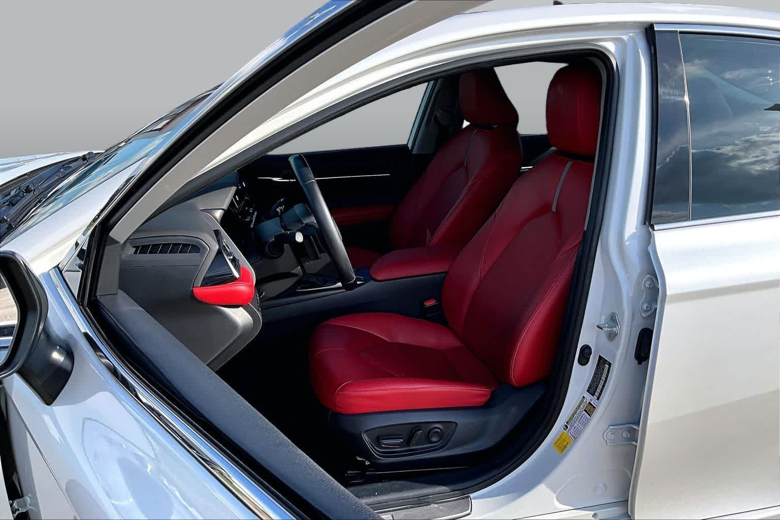 Used 2023 Wind Chill Pearl Toyota Hybrid XSE image 8