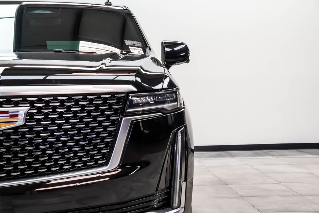 Used 2021 Black Cadillac Luxury image 4