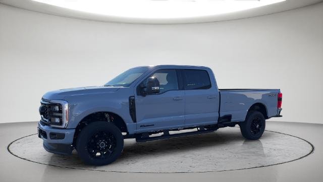 New 2026 Glacier Gray Metallic Tri-Coat Ford F-350® Lariat® image 32