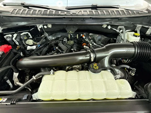 Used 2025 White Metallic Ford Platinum image 33
