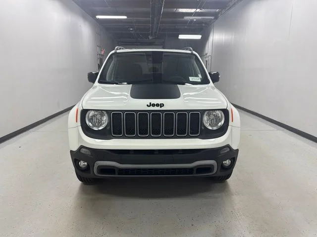 Used 2023 White Jeep Latitude image 2