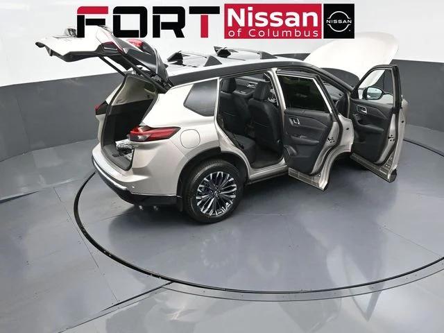 New 2026 Champagne Silver Metallic / Super Black Two-tone Nissan Platinum image 47