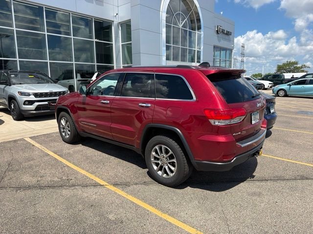 Used 2015 Red Jeep Limited image 5