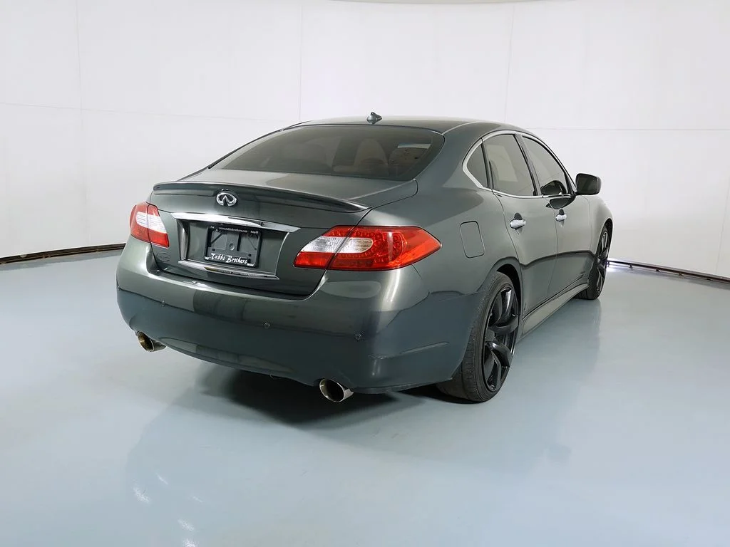 Used 2013 Gray INFINITI Base image 5