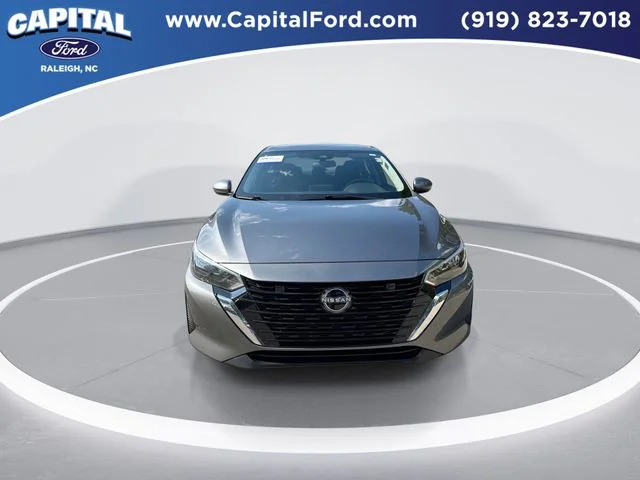 Used 2025 Gray Nissan SV image 3