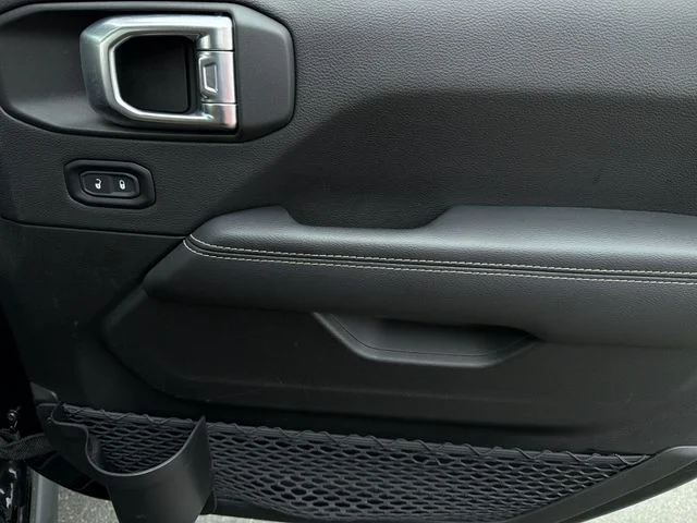 Used 2023 Black Jeep Rubicon image 34