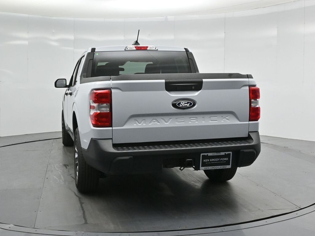 New 2026 Space White Metallic Ford XLT image 21
