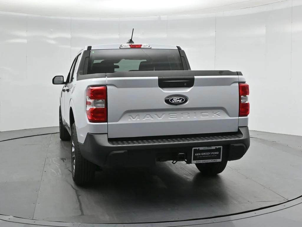 New 2026 White Ford XLT image 21
