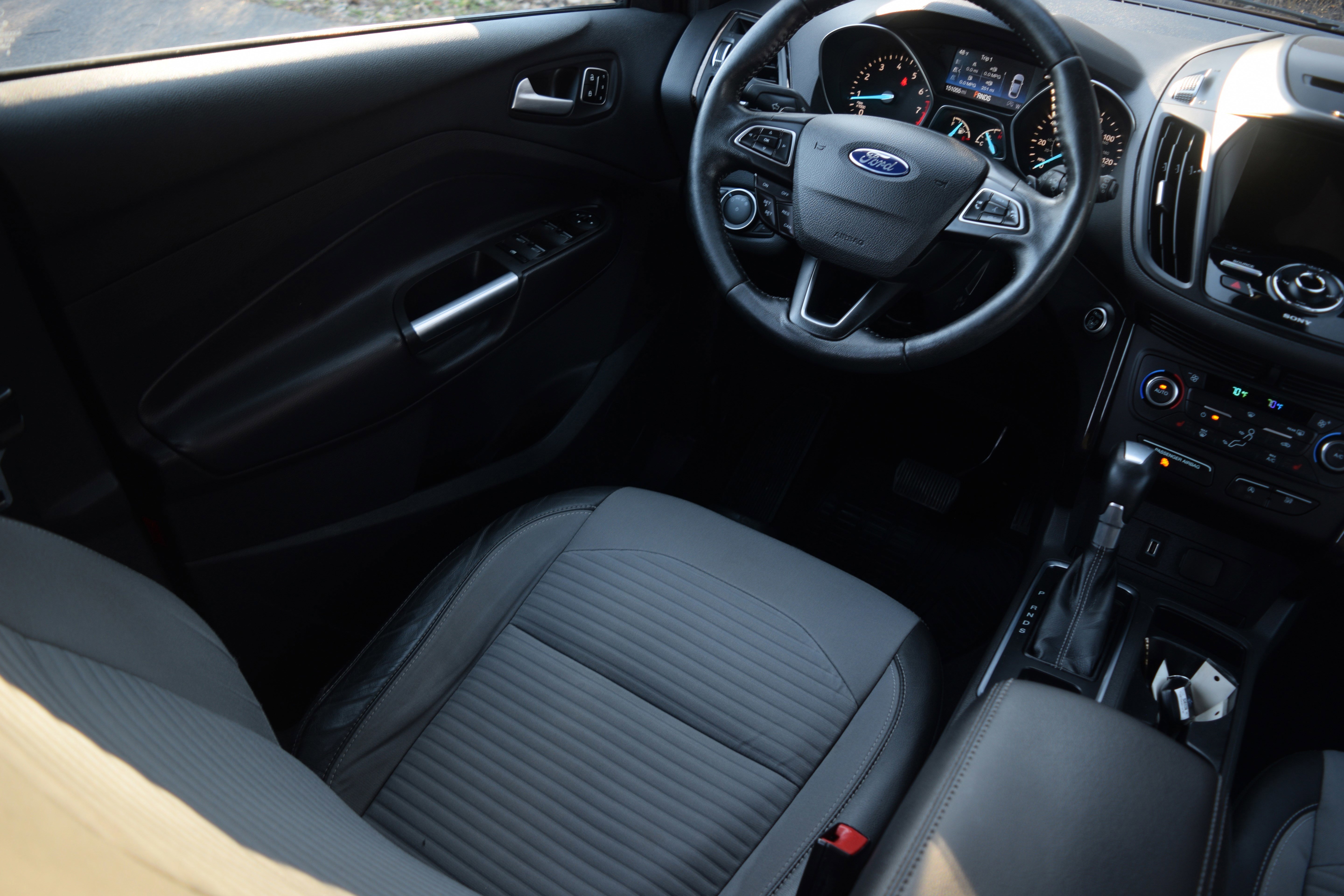 Used 2017 Ford Escape Titanium with VIN 1FMCU9J9XHUA21859 for sale in Lebanon, OH