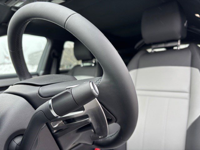 New 2026 Fuji White LAND ROVER Dynamic SE image 10