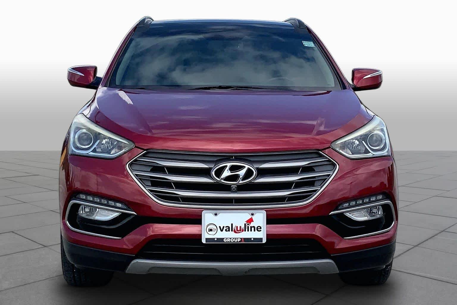 Used 2017 Serrano Red Hyundai 2.4L image 4