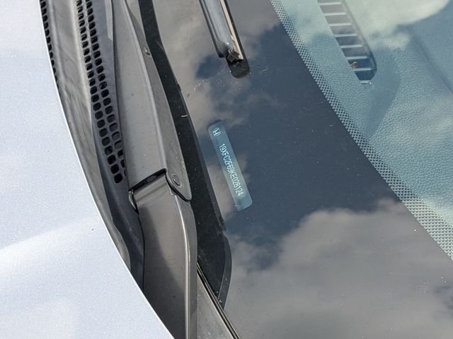 Used 2019 Lunar Silver Metallic Honda LX image 6