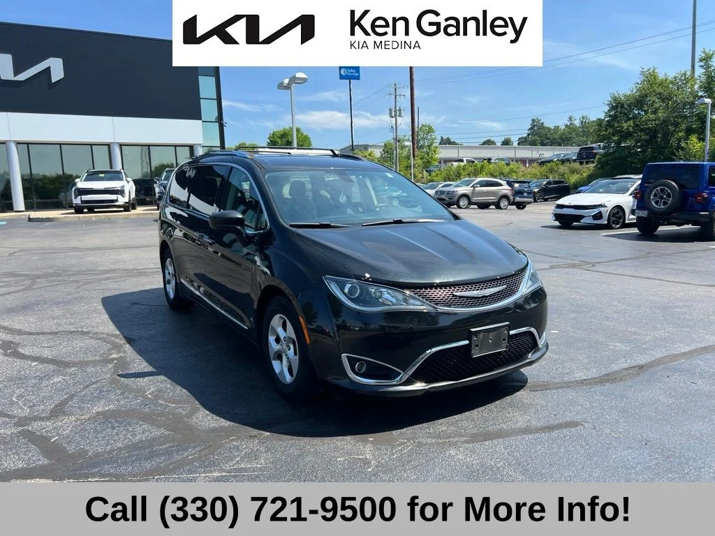 Used 2017 Black Chrysler Touring L Plus image 3