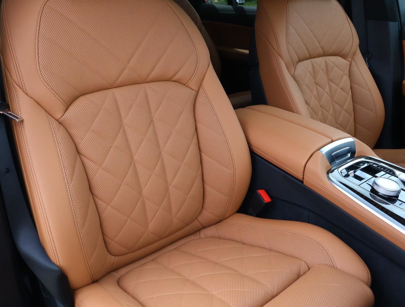 2026 BMW X7 40i - Photo 18