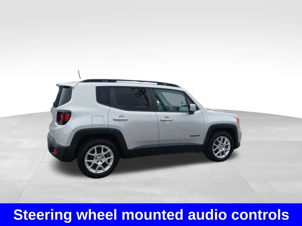 Used 2021 Glacier Metallic Jeep Latitude image 9