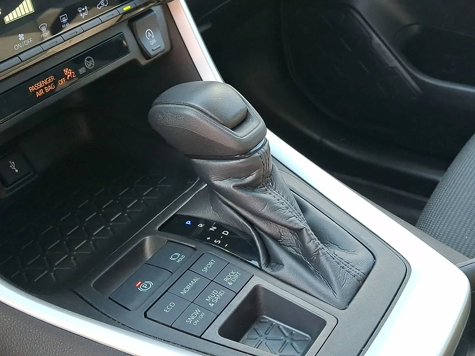 Certified Used 2021 Super White Toyota LE image 16