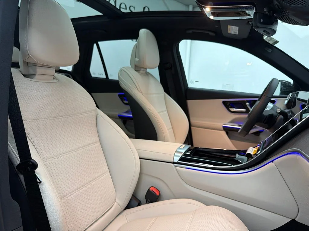 New 2027 Gray Mercedes-Benz GLC 300 image 34