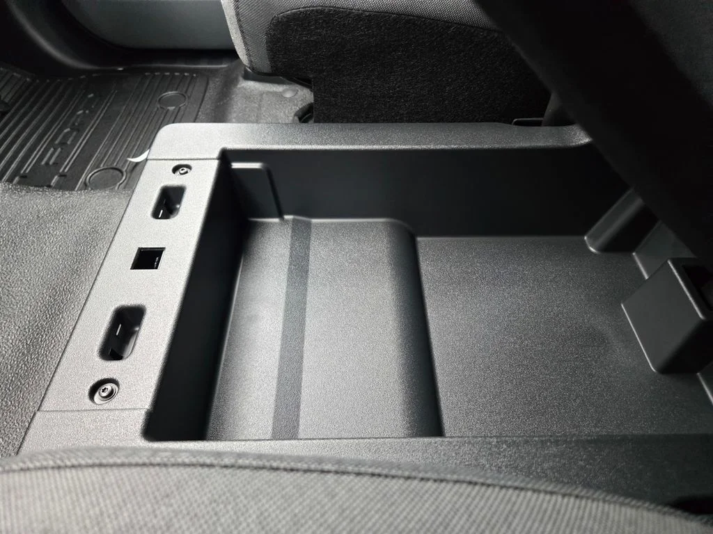 New 2026 Oxford White Ford F-250® XL image 9