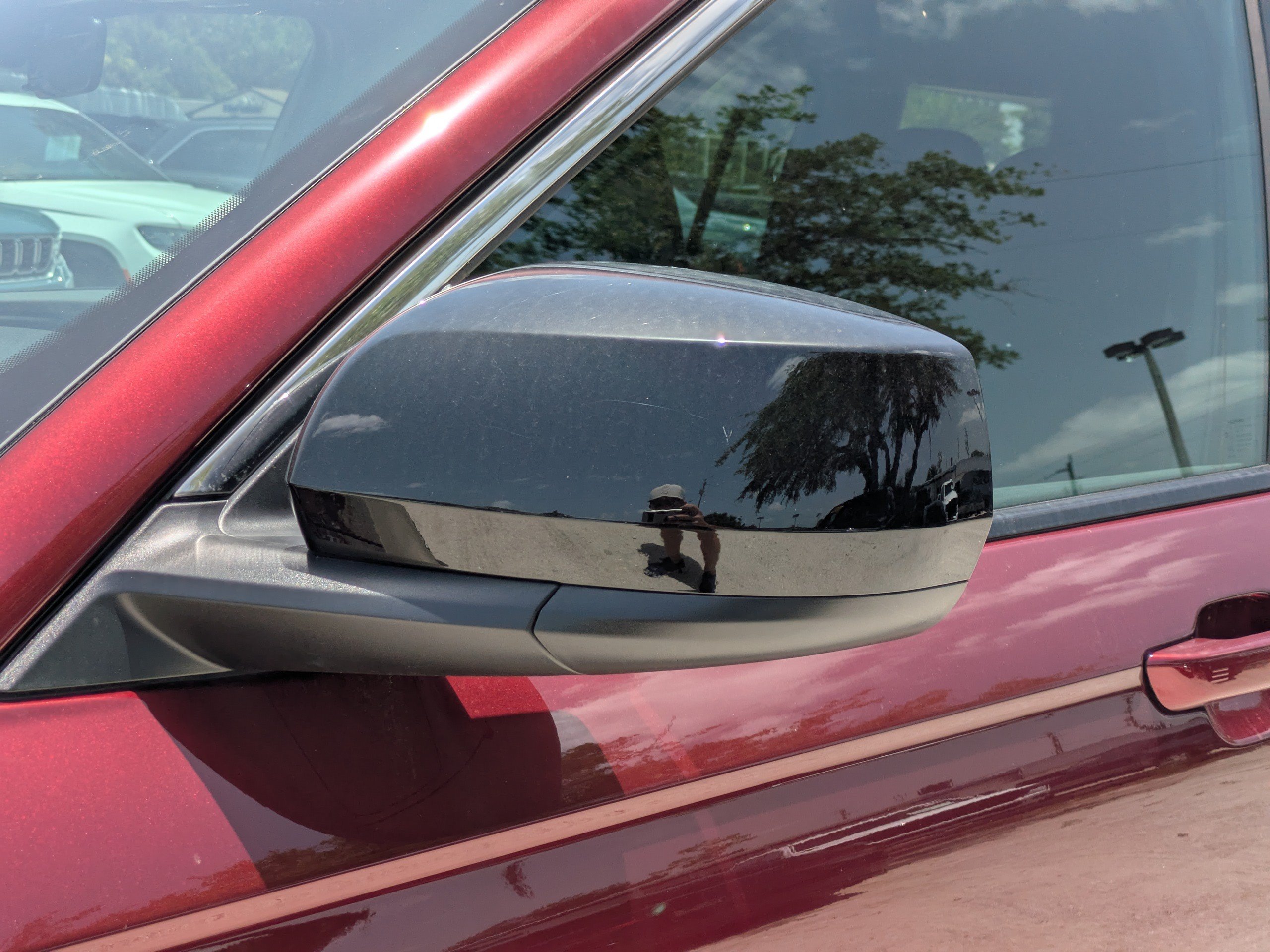 New 2026 Velvet Red Pearl-Coat Exterior Paint Jeep Laredo X image 12