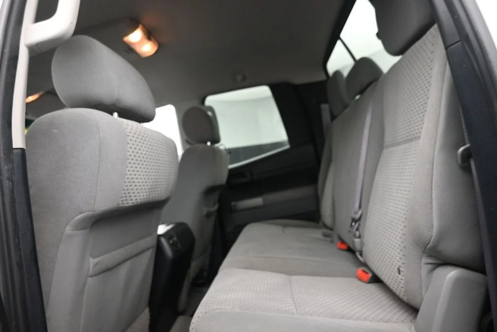 Used 2010 White Toyota Grade image 12