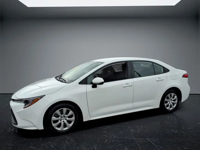 2025 Toyota Corolla LE - Photo 7