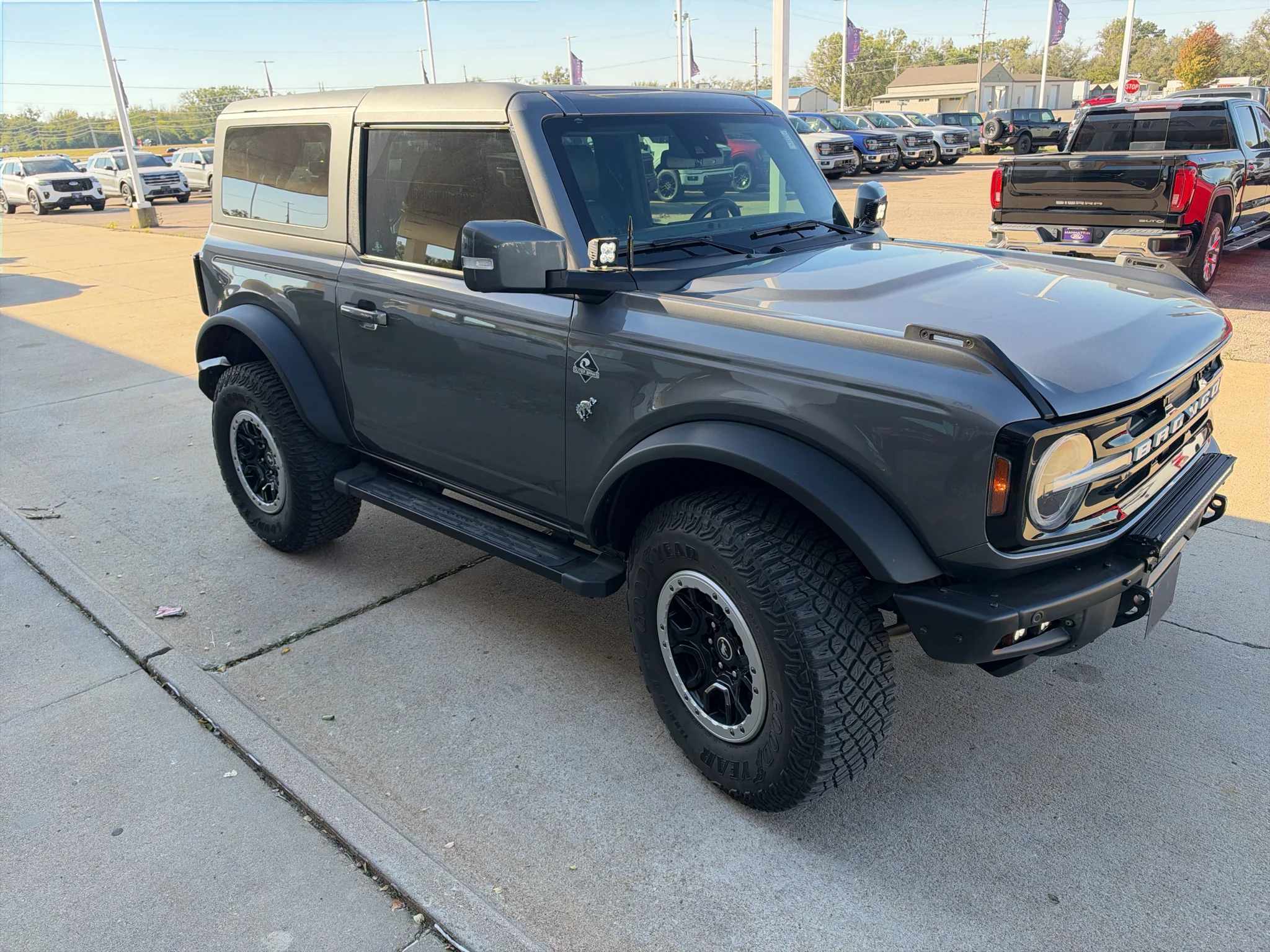Used 2023 Carbonized Gray Metallic Ford Outer Banks image 4