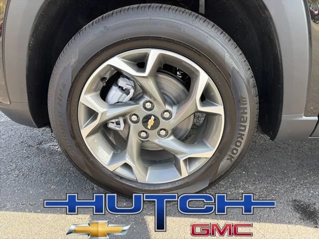 New 2026 Mosaic Black Metallic Chevrolet LT image 9