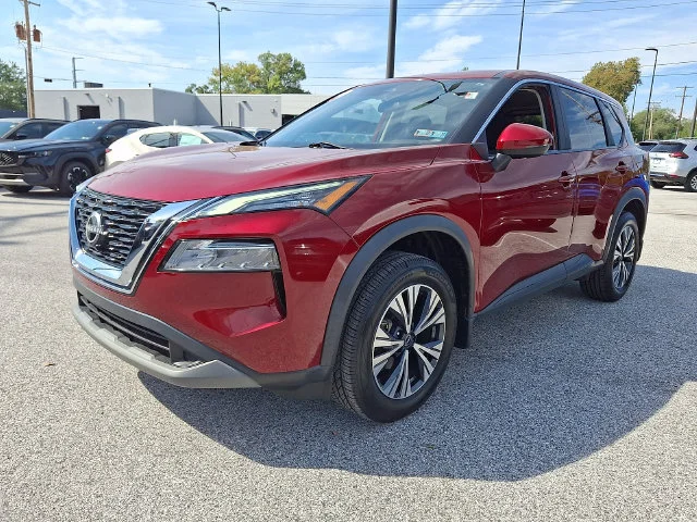 Used 2023 Red Nissan SV image 3