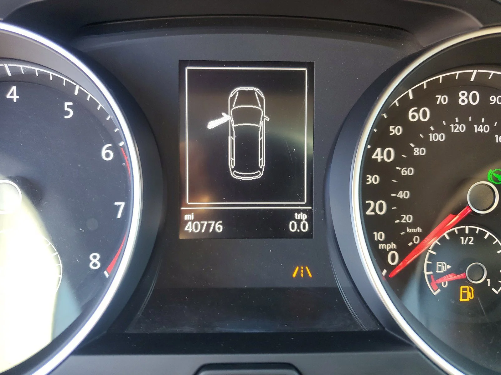 Used 2019  Volkswagen S image 18