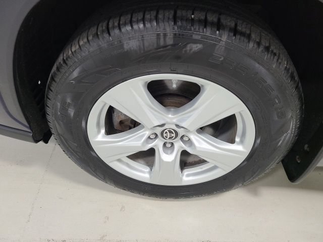 Used 2023 Blueprint Toyota LE image 38