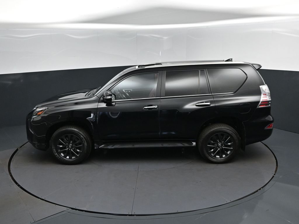 Certified Used 2022 BLACK Lexus 460 image 32