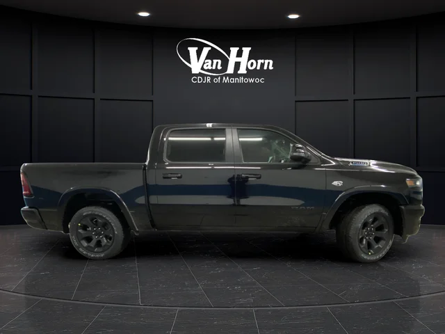 New 2026 Diamond Black Crystal Pearl-Coat Exterior Paint RAM Big Horn/Lone Star image 2