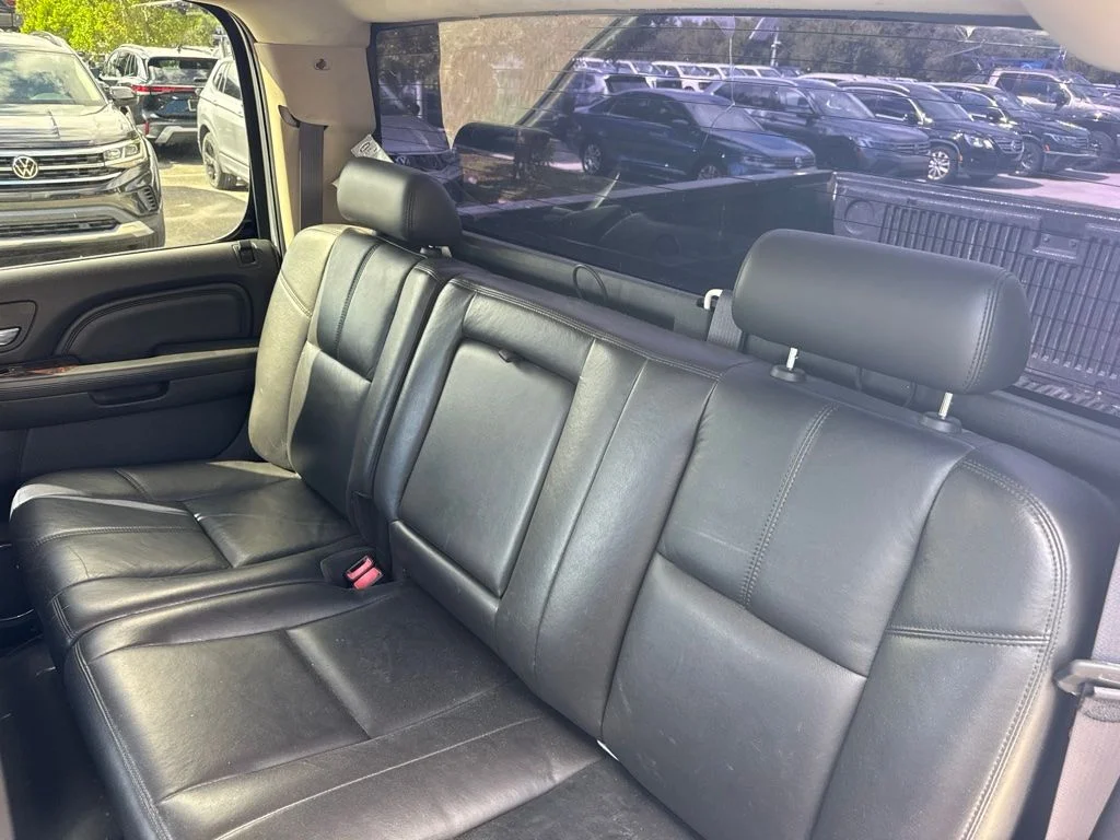 Used 2011 White GMC Denali image 11
