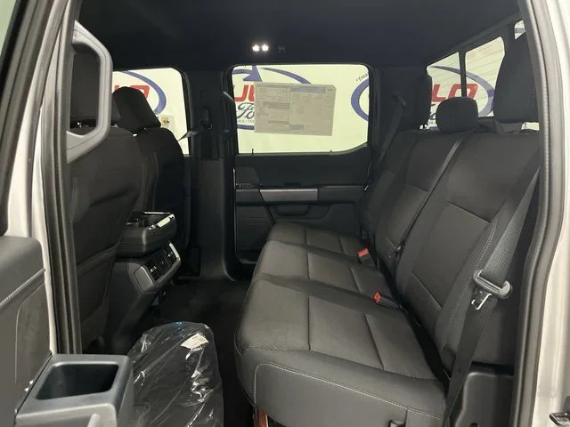 New 2026 Iconic Silver Metallic Ford XLT image 16