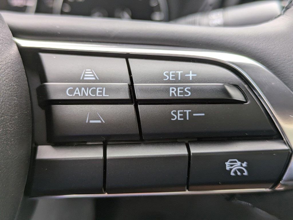 2025 Mazda CX-30 Premium - Photo 28