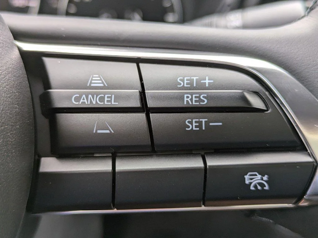 2025 Mazda CX-30 Premium - Photo 28