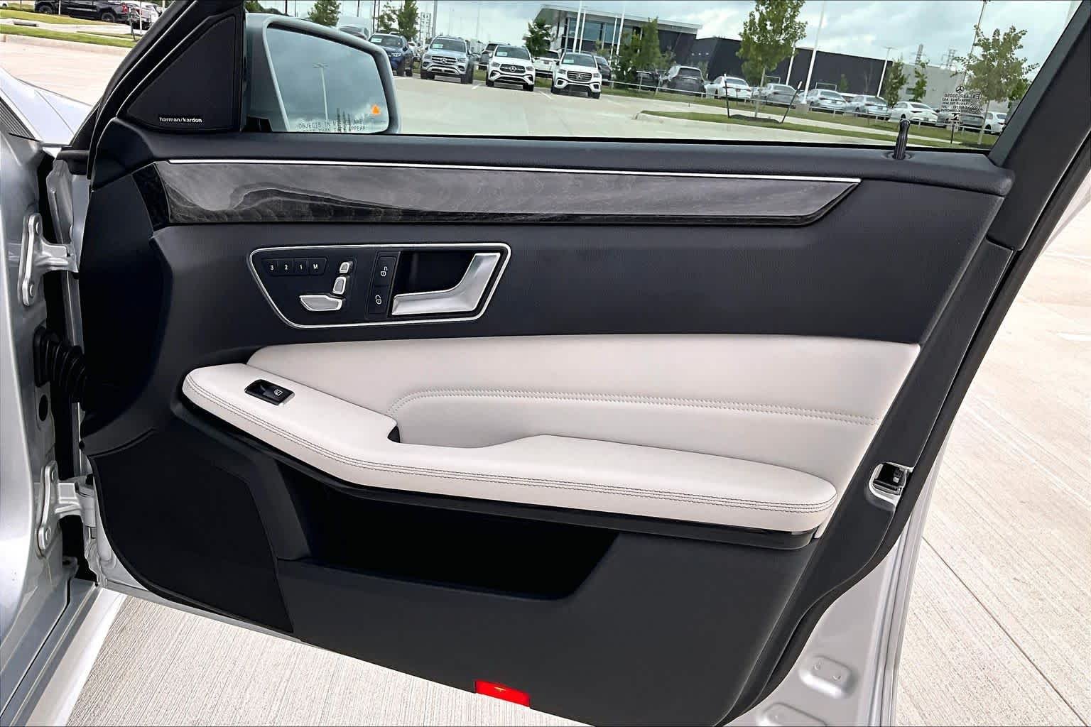 Used 2016 Iridium Silver Metallic Mercedes-Benz E 350 Sport image 20