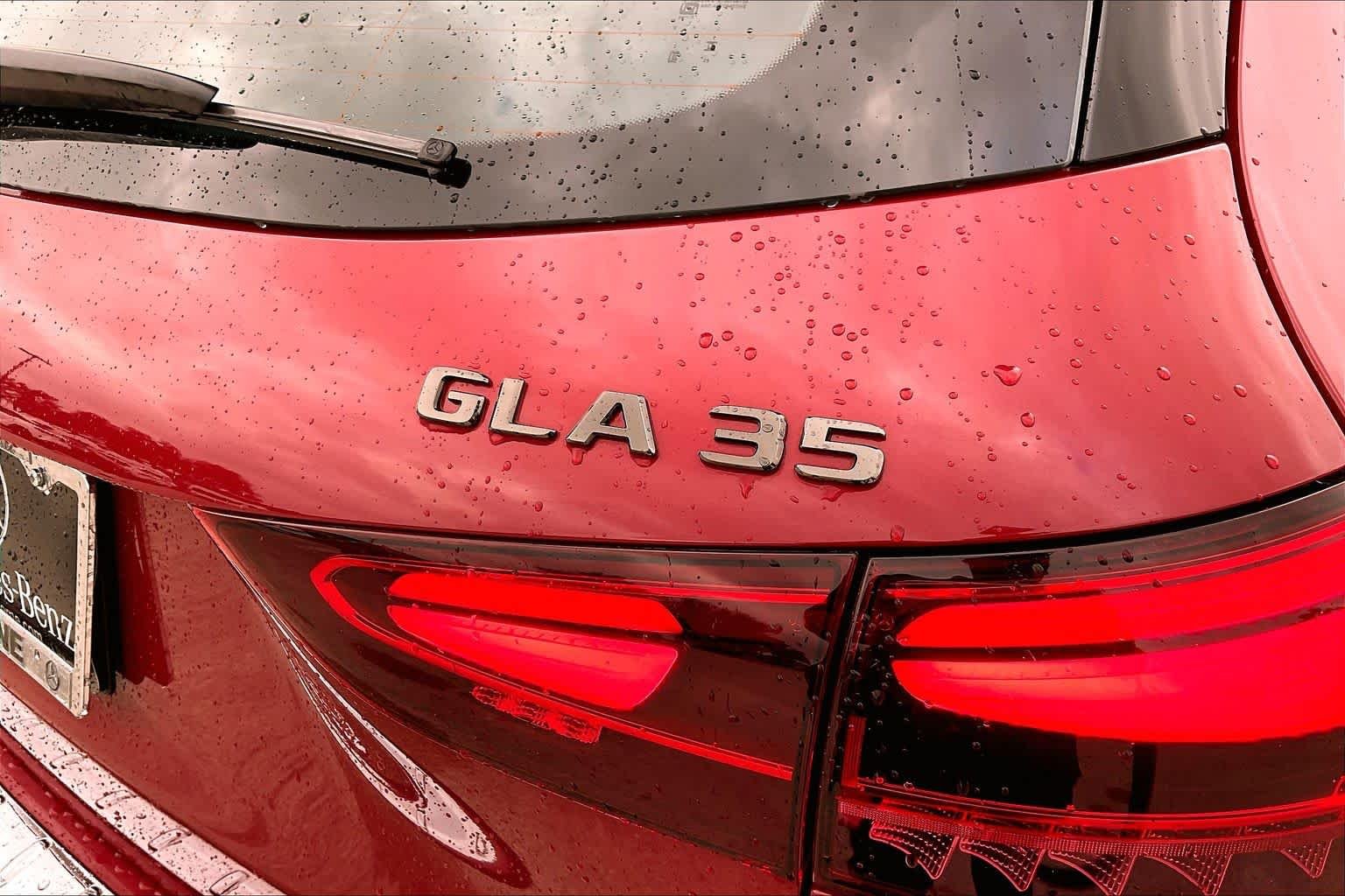 New 2026 MANUFAKTUR Patagonia Red Metallic Mercedes-Benz AMG® GLA 35 4MATIC® SUV image 6