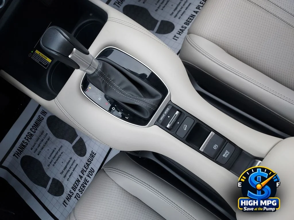 Used 2025 Silver Honda EX-L image 14