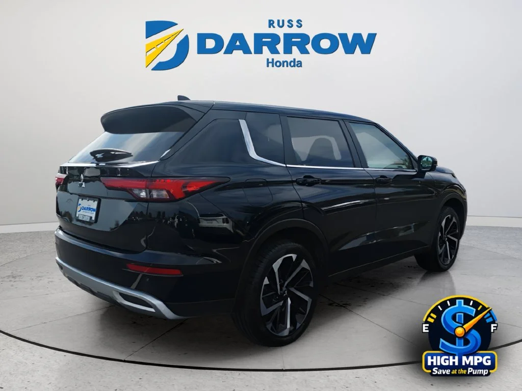 Used 2024 Black Mitsubishi SE image 5