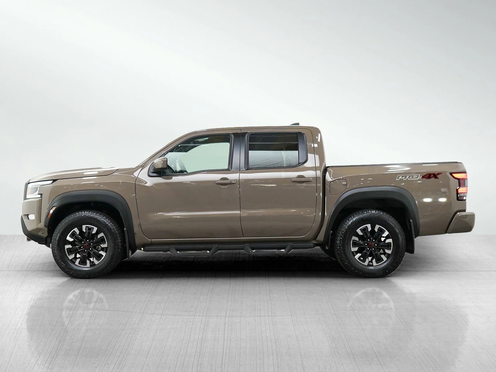 Used 2022 Nissan Frontier PRO-4X with VIN 1N6ED1EK6NN633541 for sale in Wayzata, Minnesota