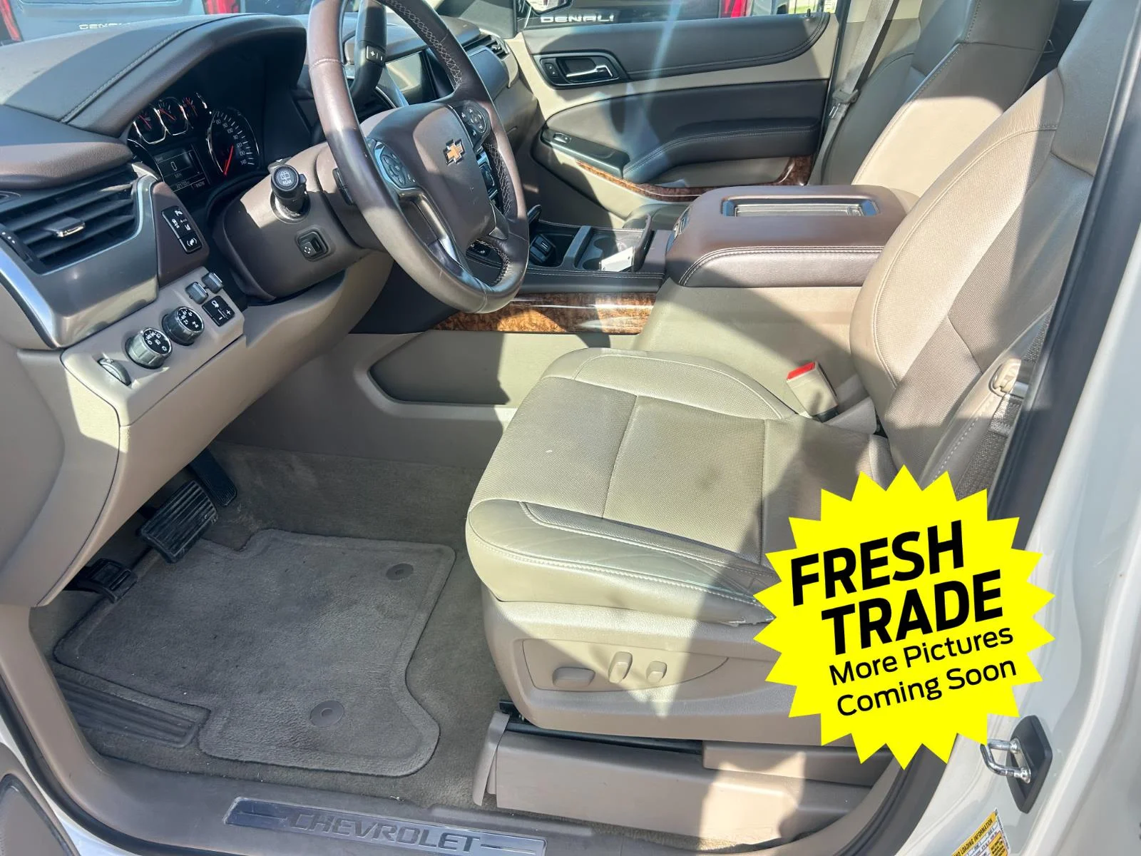 Used 2015 White Diamond Tricoat Chevrolet LTZ image 10