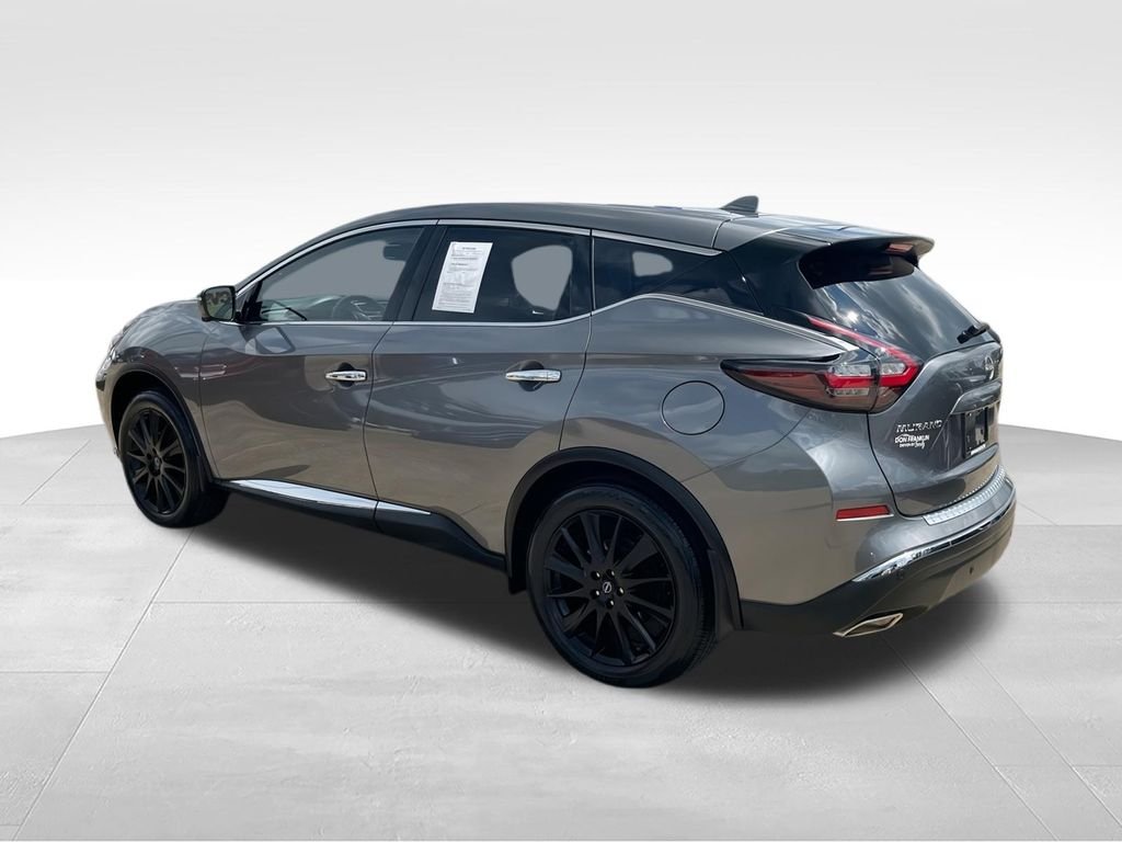 Used 2023 Gray Nissan SL image 6