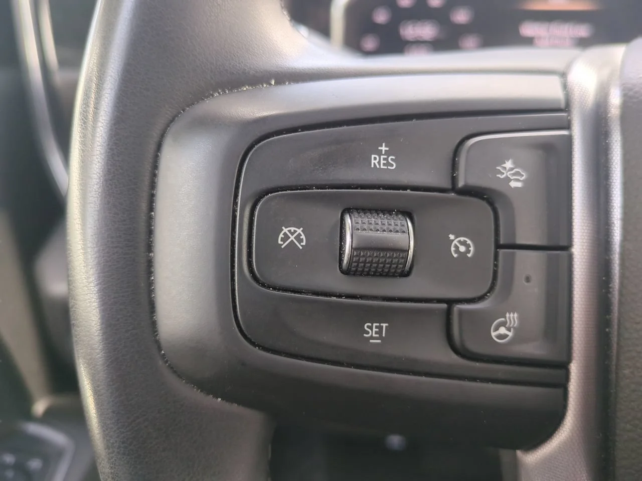 Used 2025 Onyx Black GMC SLT image 22