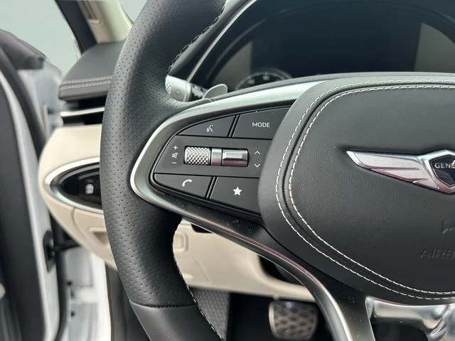 Used 2025 White Genesis 3.5T Sport image 32