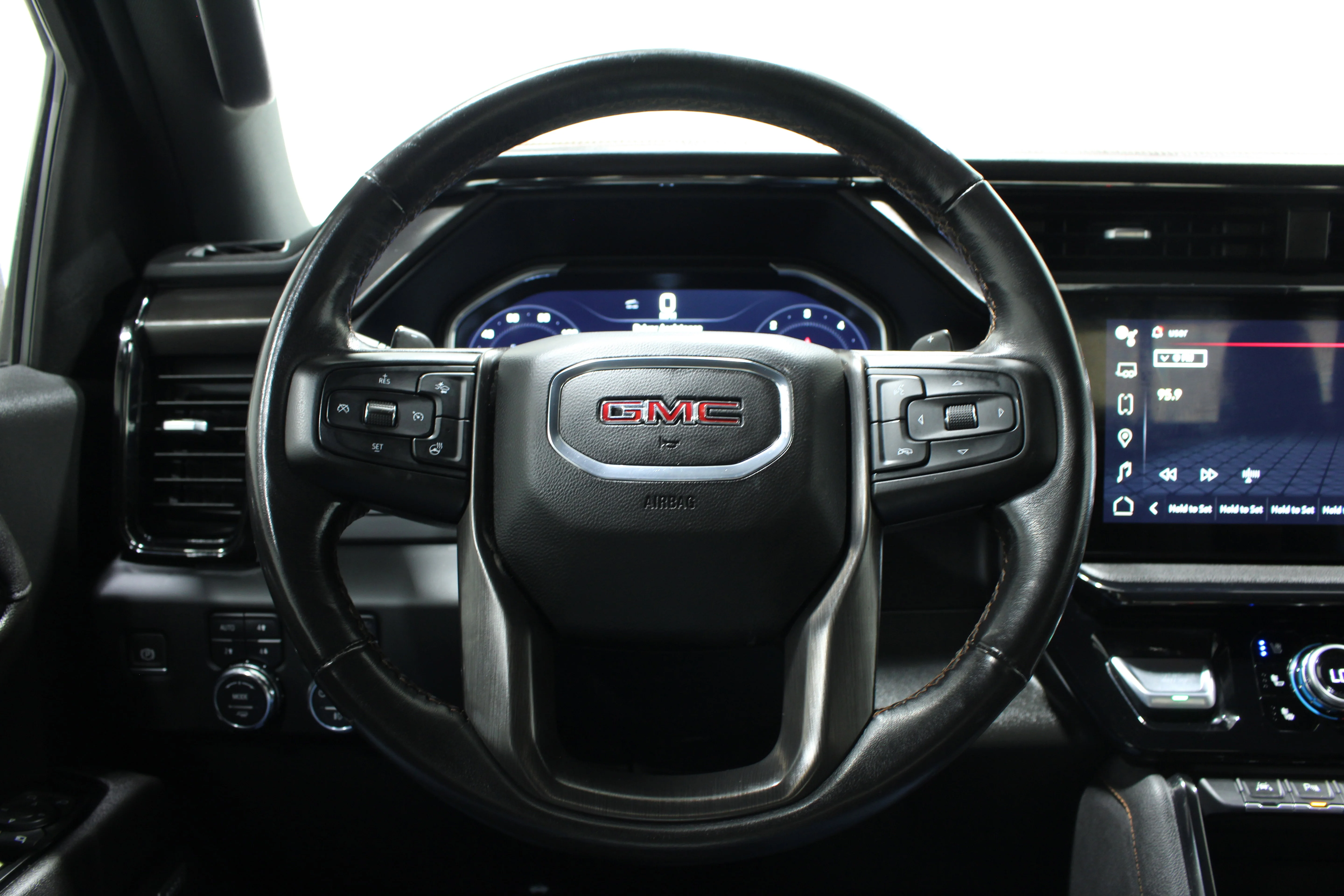 2023 GMC Sierra 1500 AT4 - Photo 11