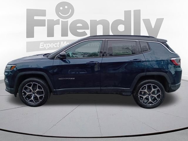 New 2026 Fathom Blue Pearl-Coat Exterior Paint Jeep Limited image 8