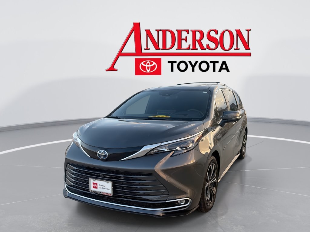 2025 Toyota Sienna Platinum