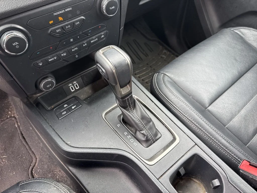 Used 2021 Black Ford XLT image 12