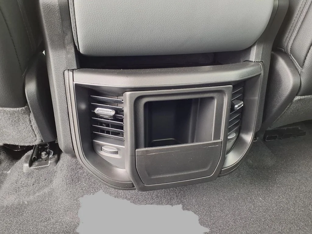 New 2026 Bright White Clear-Coat Exterior Paint RAM Tradesman image 22